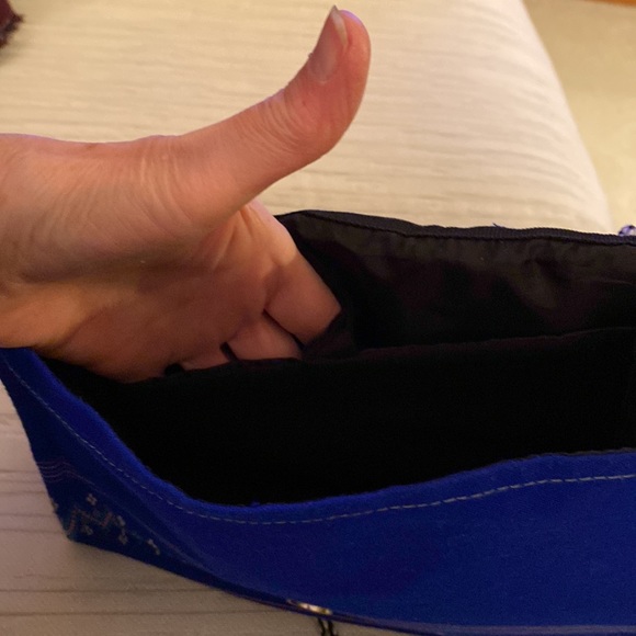 Cross body blue and multicolored purse, embroidered - Picture 7 of 8